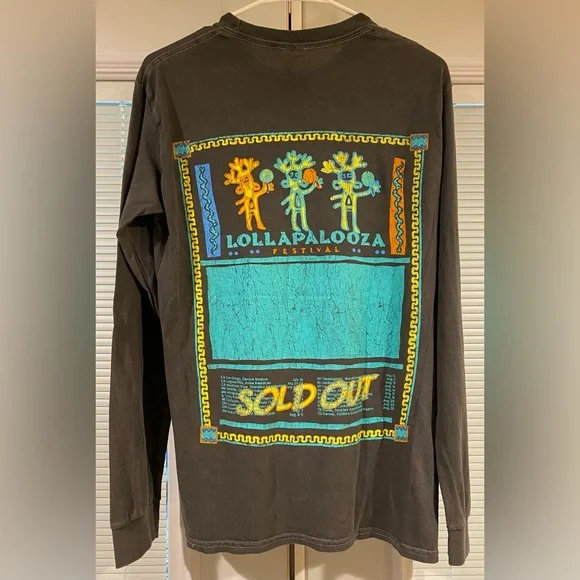 NWOT lollapalooza graphic long sleeve tee. Adult SZ S - Picture 3 of 3